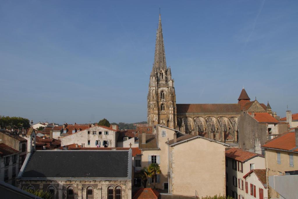 Temporesidence Cathedrale Bayonne Exteriér fotografie